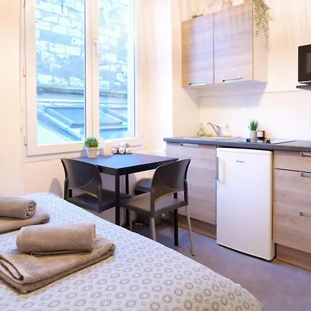 Apartment Charmant Studio En Plein Coeur De D
